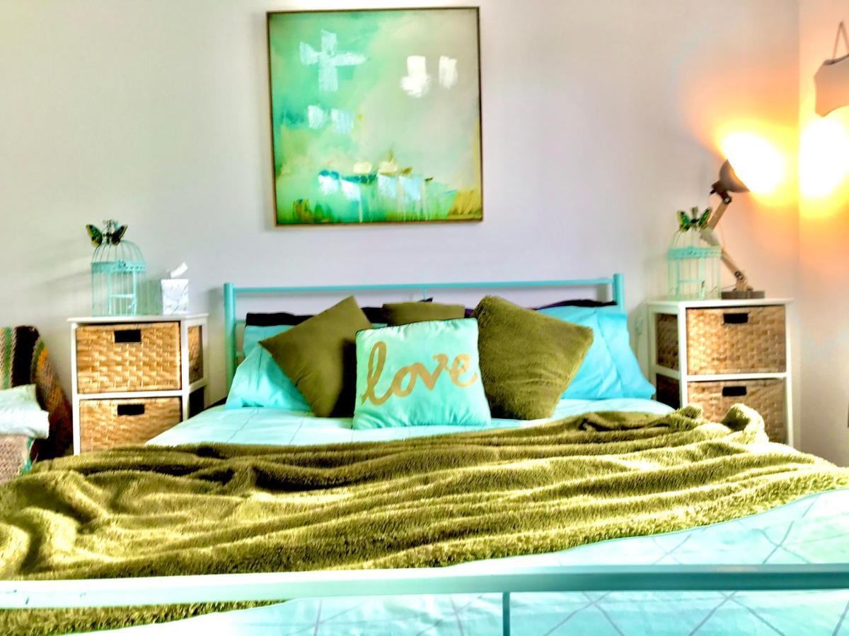 A Little Bit Beachy Modern Guest Room And Private Toilet Christchurch Exteriör bild