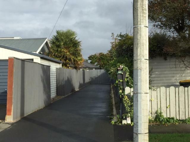 A Little Bit Beachy Modern Guest Room And Private Toilet Christchurch Exteriör bild